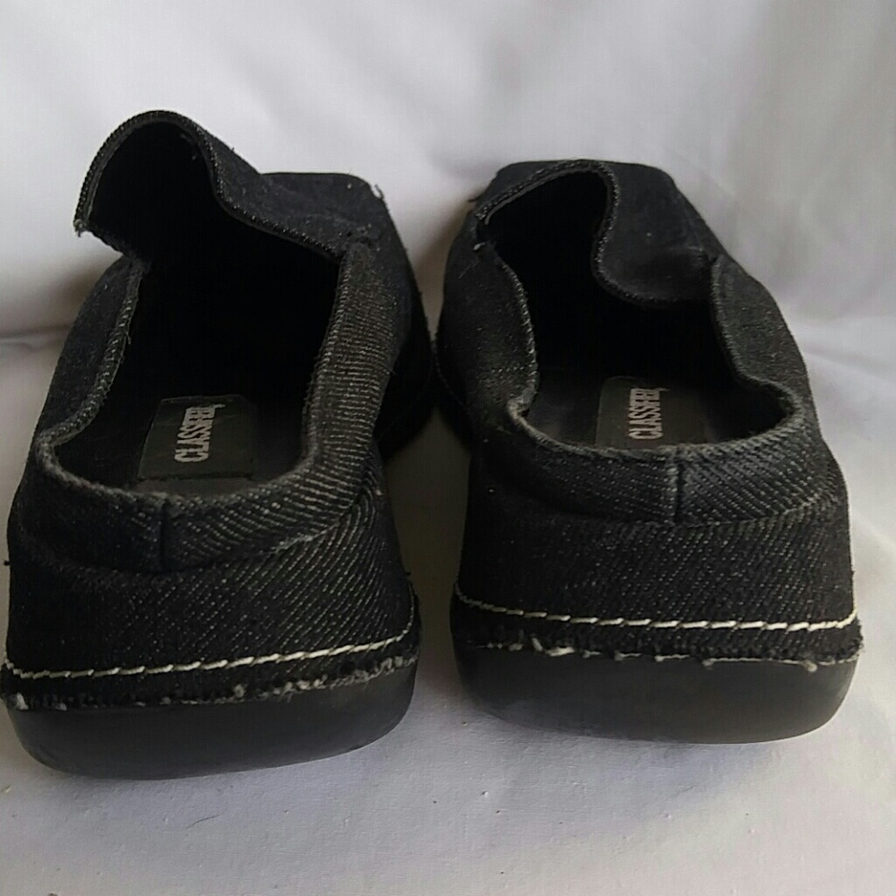 Shoes - Picture 5 of 7